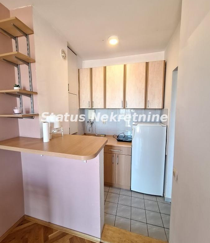 Stan Izdavanje Novi Sad  30 m2