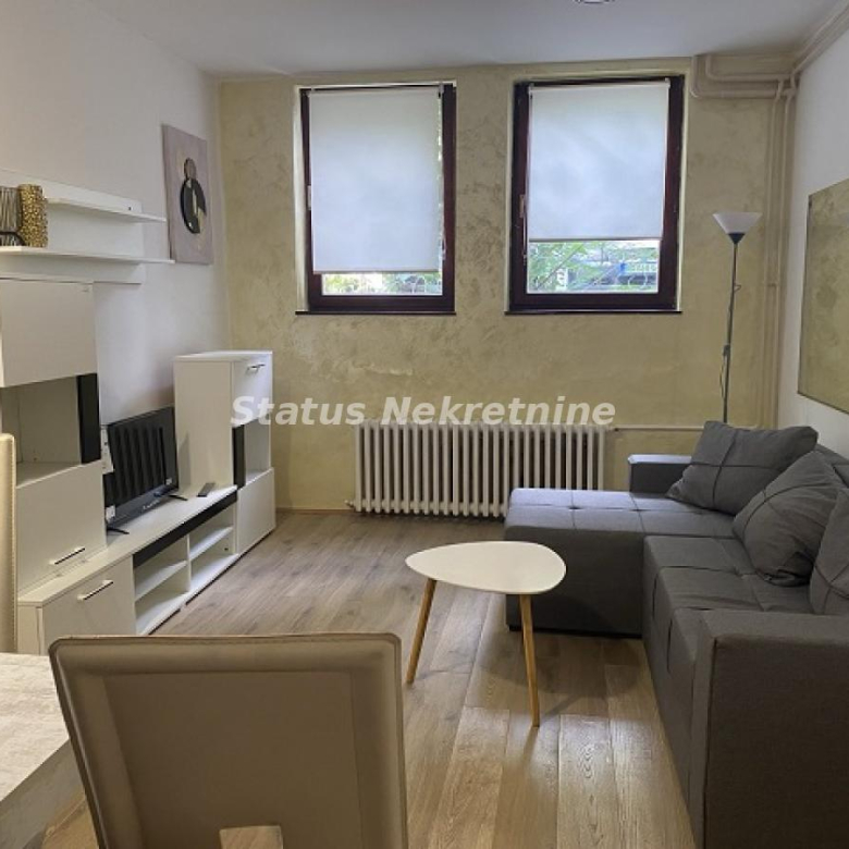Stan Izdavanje Novi Sad  25 m2