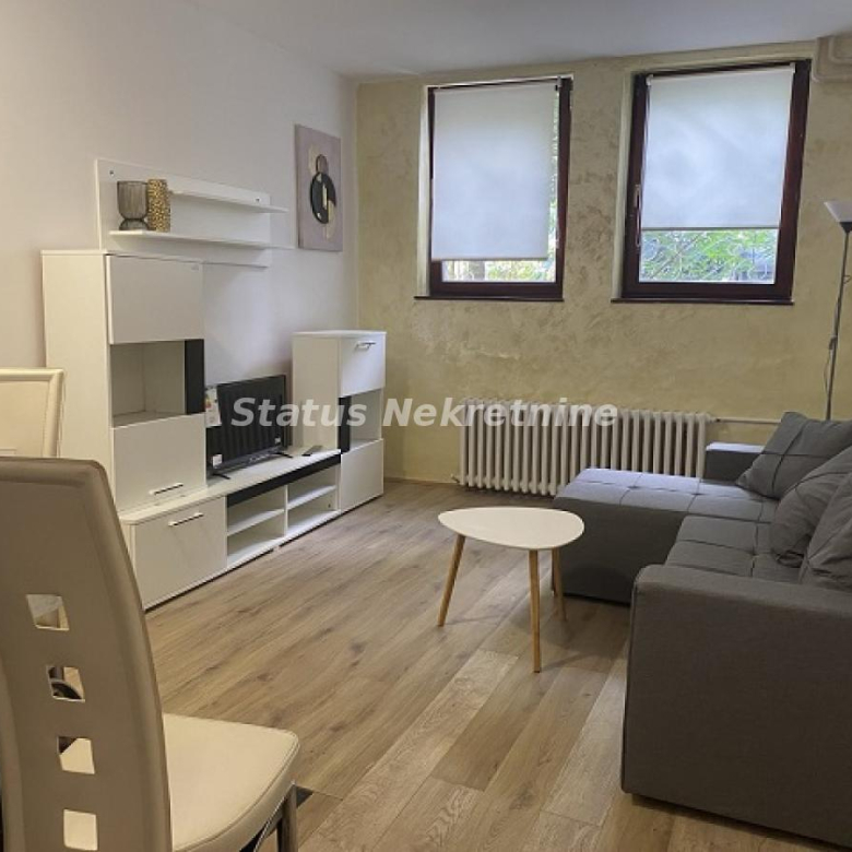 Stan Izdavanje Novi Sad  25 m2