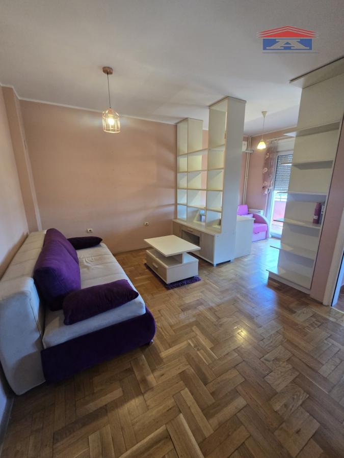 Stan Izdavanje Novi Sad  30 m2