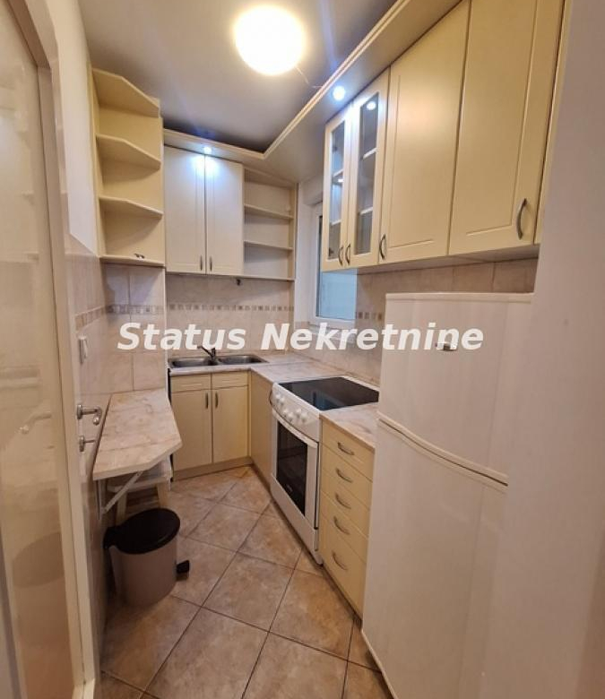 Stan Izdavanje Novi Sad  43 m2