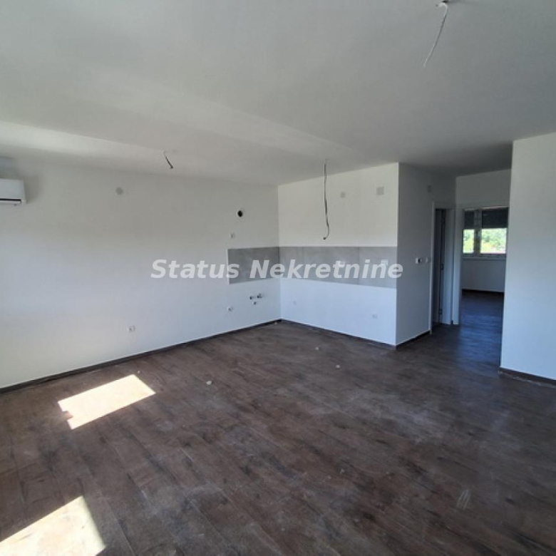 Stan Izdavanje Novi Sad  73 m2