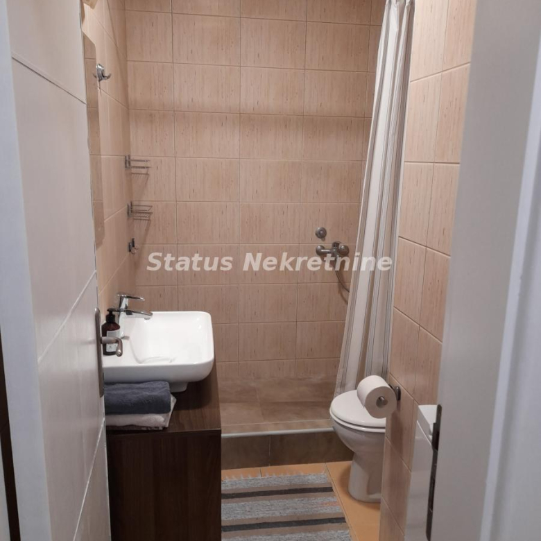 Stan Prodaja Novi Sad  42 m2
