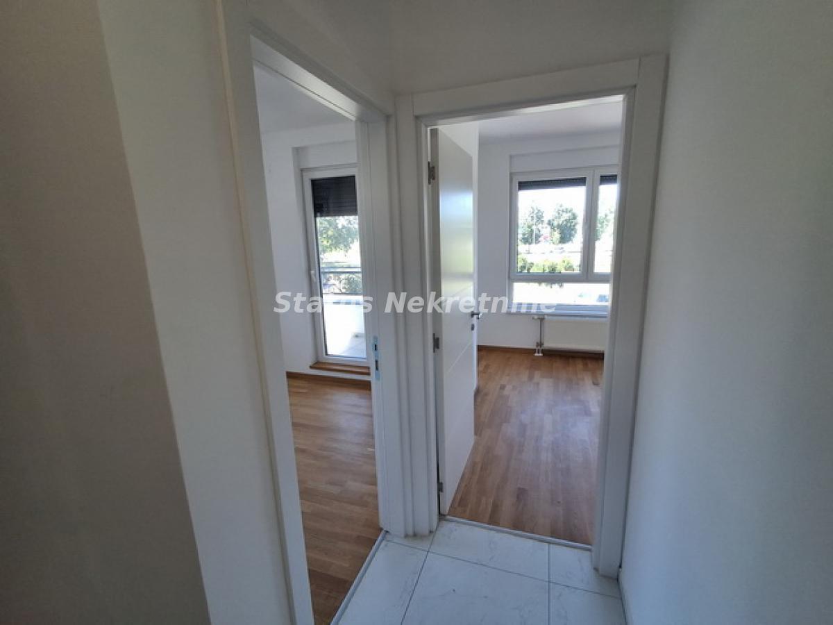 Stan Prodaja Novi Sad  87 m2