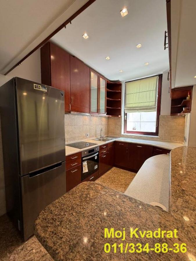 Kuća Izdavanje Beograd Fon 312 m2