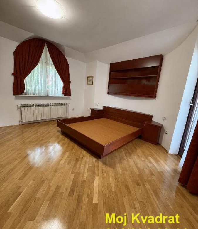 Kuća Izdavanje Beograd Fon 312 m2