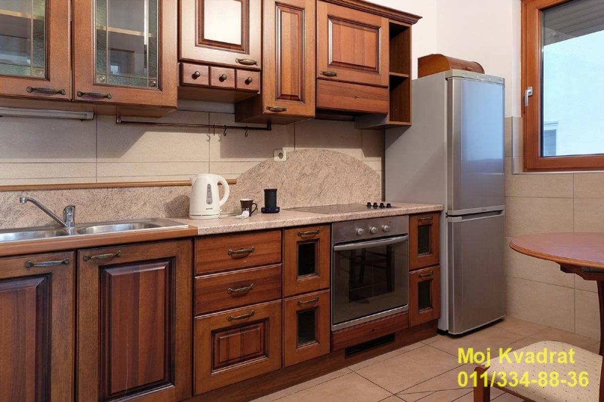 Stan Prodaja Beograd Stan Prodaja Beograd Vukov Spomenik 74 m2
