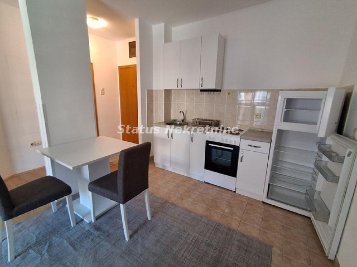 Stan Izdavanje Novi Sad  34 m2