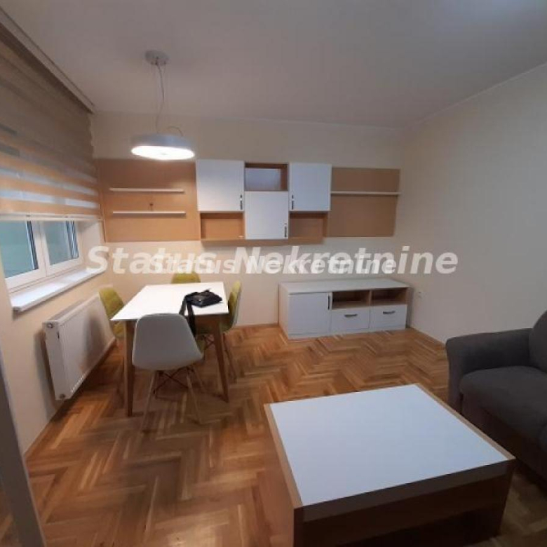 Stan Izdavanje Novi Sad  43 m2