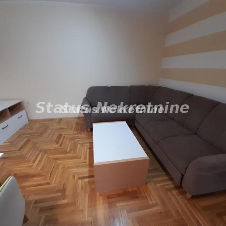 Stan Izdavanje Novi Sad  43 m2