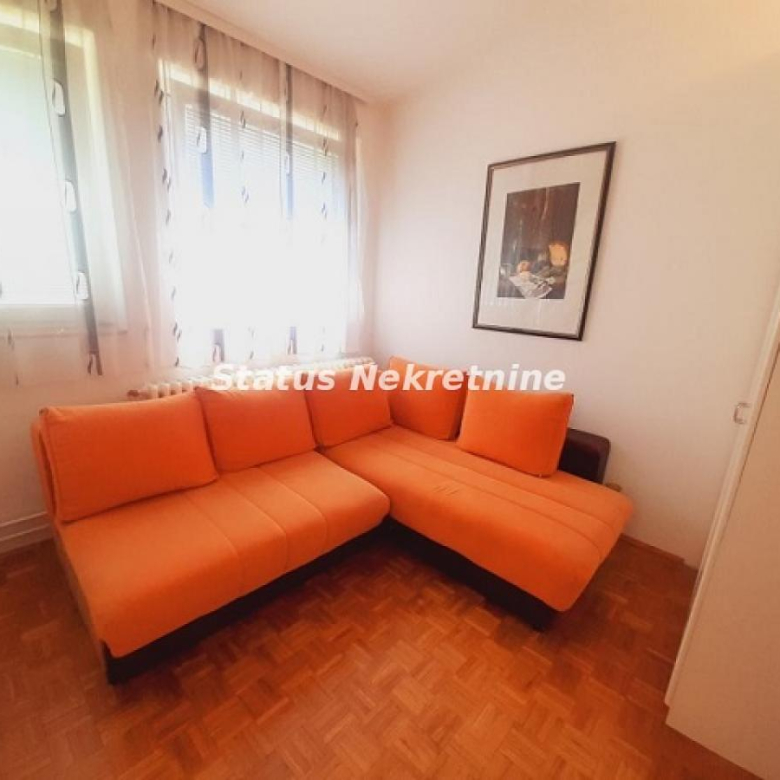 Stan Izdavanje Novi Sad  25 m2