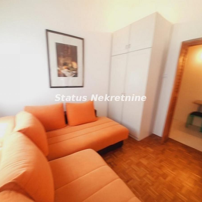 Stan Izdavanje Novi Sad  25 m2
