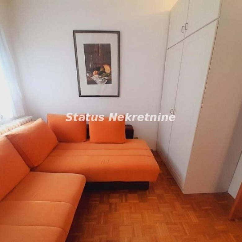 Stan Izdavanje Novi Sad  25 m2