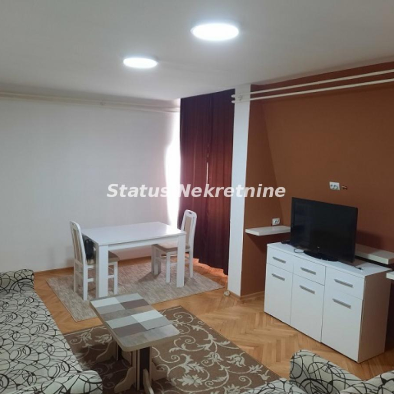 Stan Izdavanje Novi Sad  39 m2