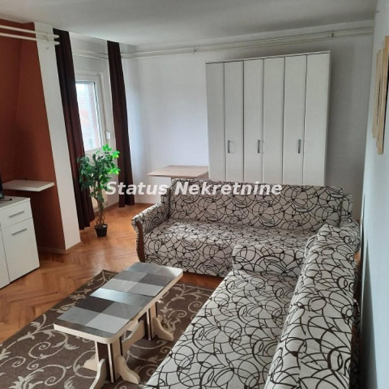 Stan Izdavanje Novi Sad  39 m2