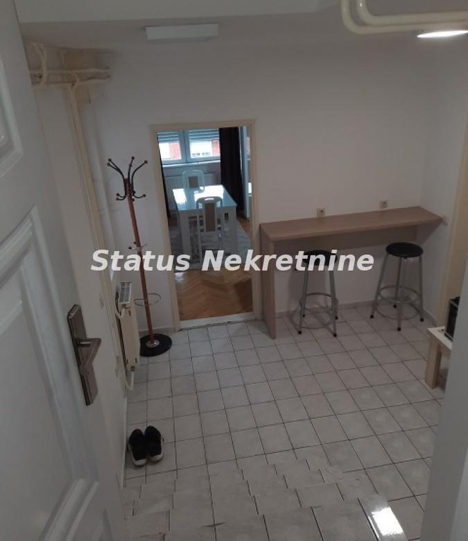 Stan Izdavanje Novi Sad  39 m2