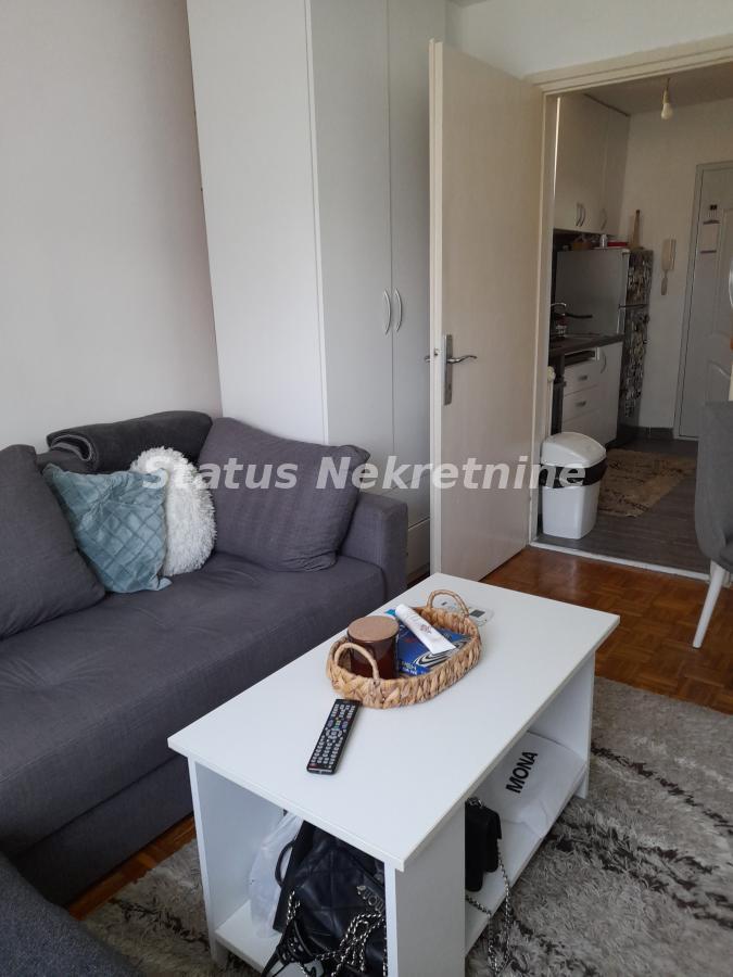 Stan Prodaja Novi Sad  20 m2