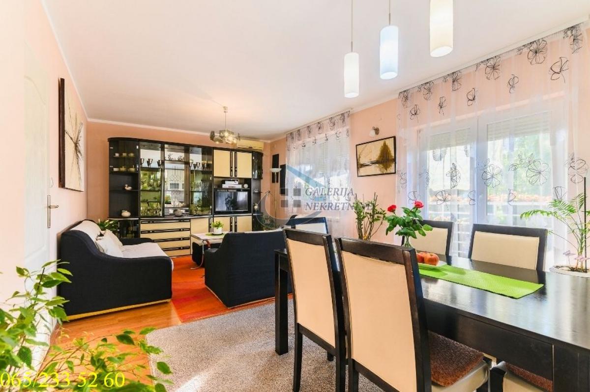Kuća Prodaja Beograd Kuća Prodaja Beograd Borča 247 m2