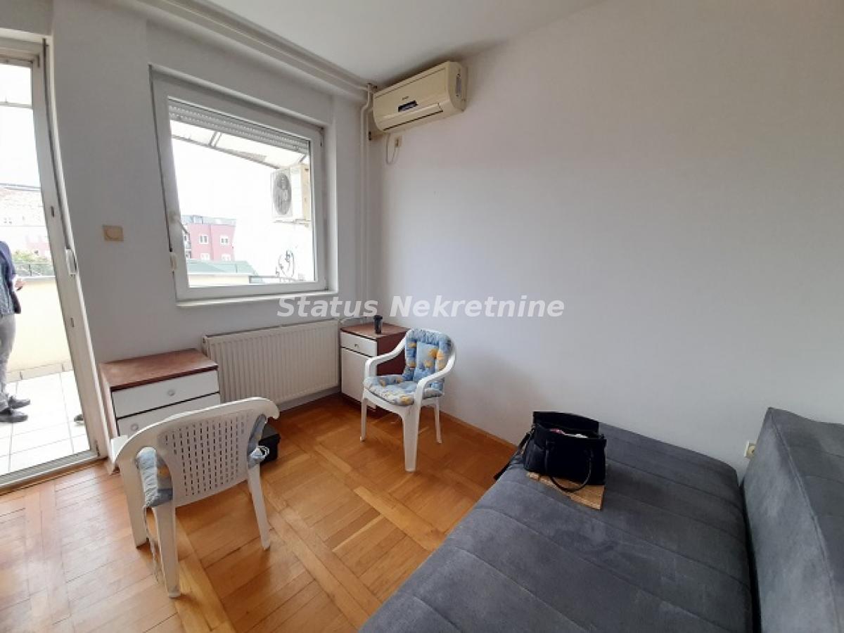 Stan Izdavanje Novi Sad  24 m2