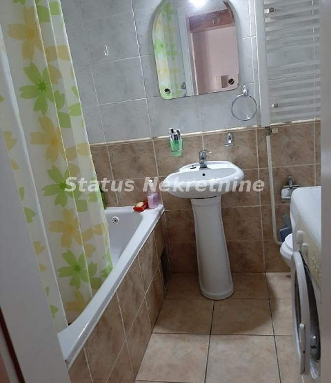 Stan Izdavanje Novi Sad  24 m2