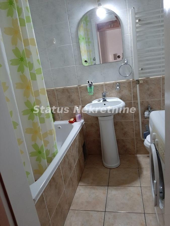 Stan Izdavanje Novi Sad  24 m2