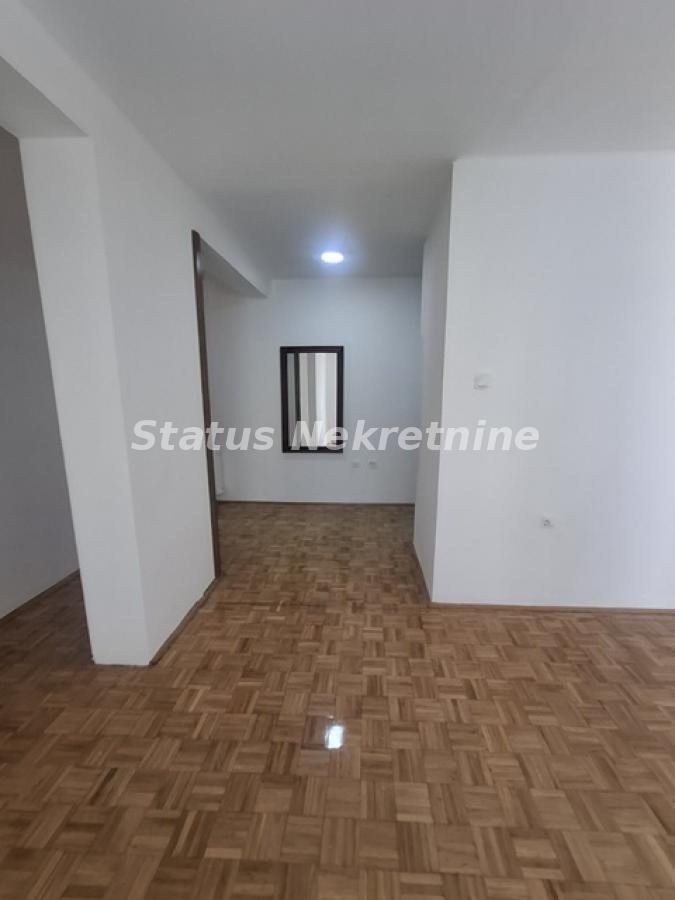 Stan Izdavanje Novi Sad  47 m2
