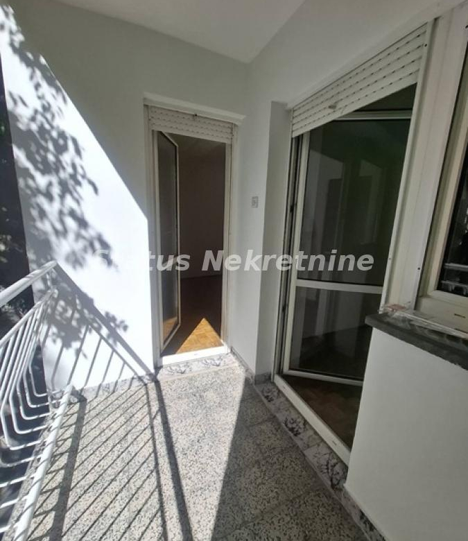 Stan Izdavanje Novi Sad  47 m2