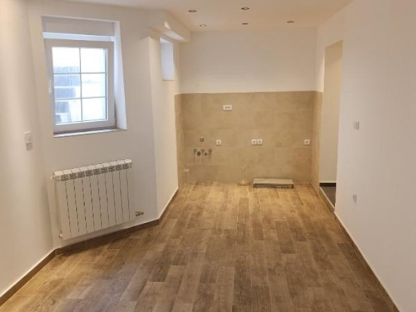 Stan Prodaja Beograd Kalenić Pijaca 30 m2
