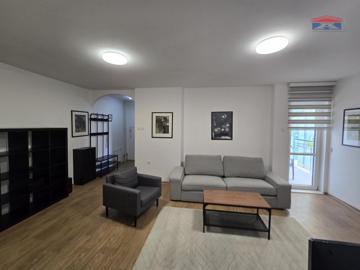 Stan Izdavanje Novi Sad  54 m2