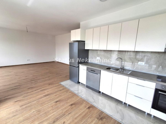 Stan Izdavanje Novi Sad  75 m2