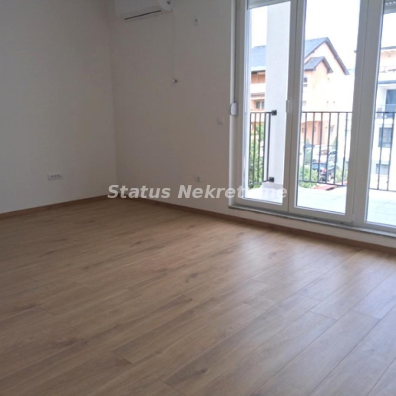 Stan Izdavanje Novi Sad  75 m2