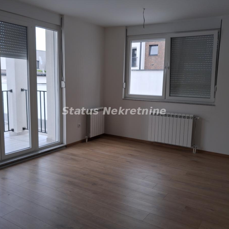 Stan Izdavanje Novi Sad  77 m2