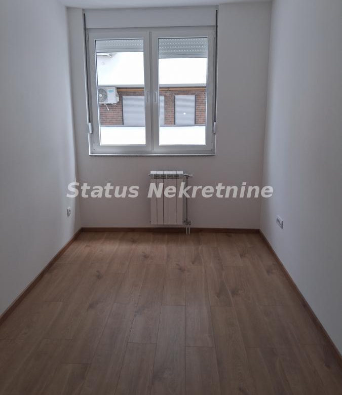 Stan Izdavanje Novi Sad  77 m2