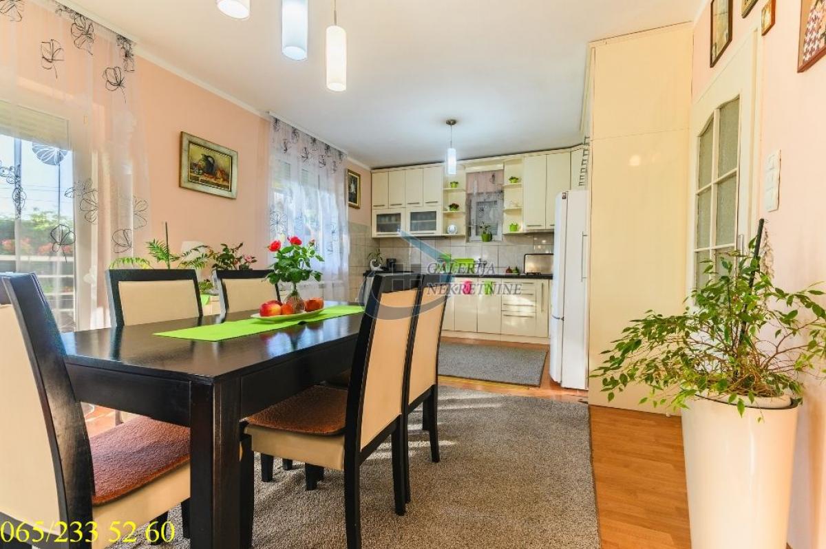 Kuća Prodaja Beograd Kuća Prodaja Beograd Borča 247 m2