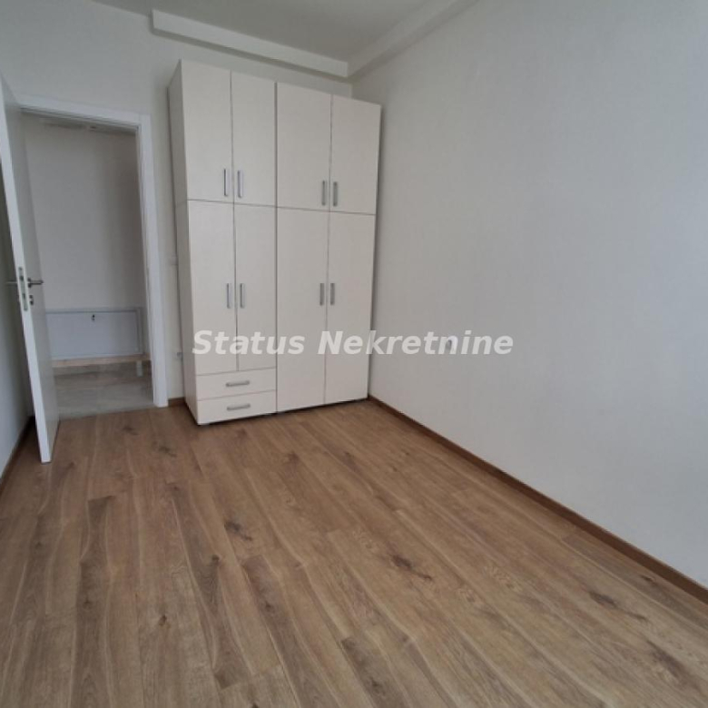 Stan Izdavanje Novi Sad  70 m2