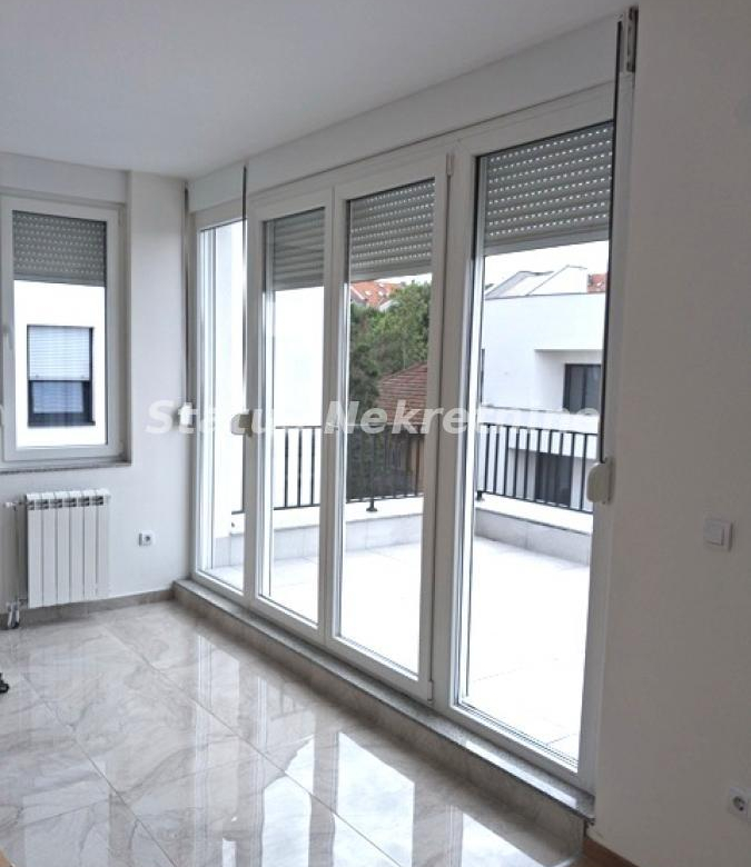 Stan Izdavanje Novi Sad  65 m2