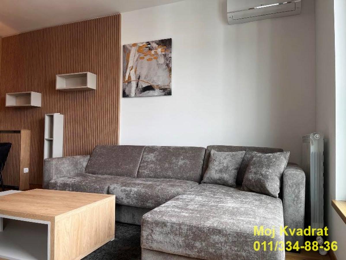 Stan Izdavanje Beograd Blok 65 54 m2