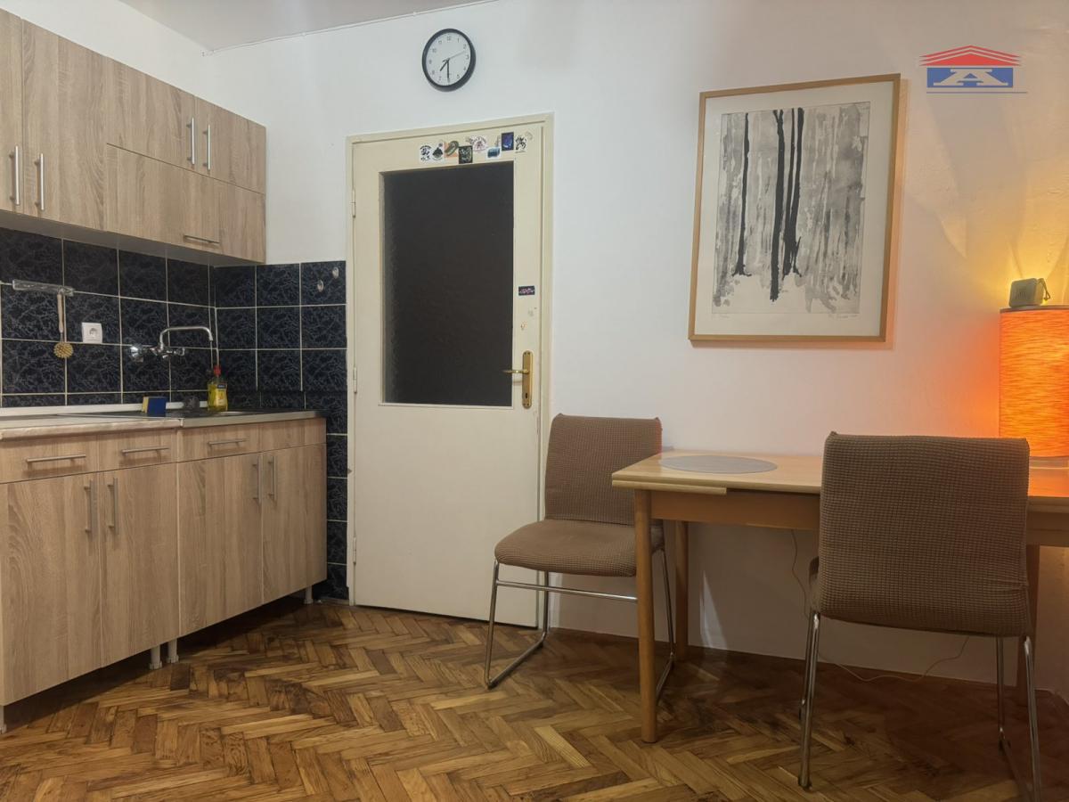 Stan Izdavanje Novi Sad  32 m2