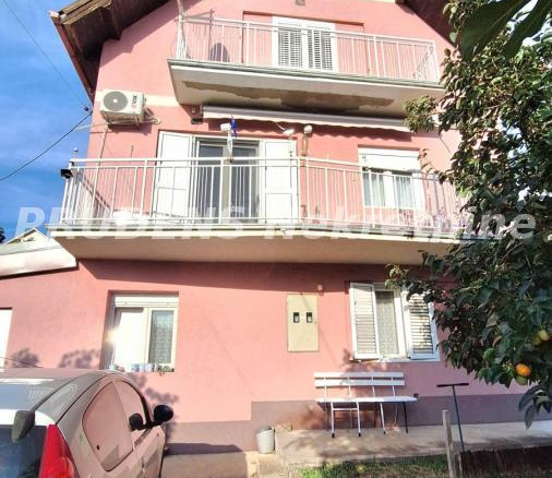 Kuća Prodaja Beograd  333 m2