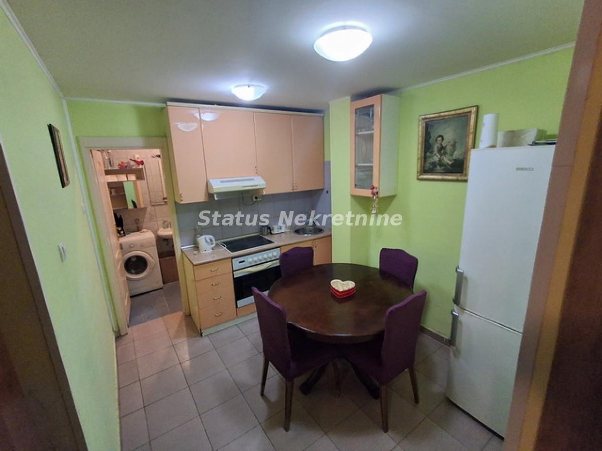Stan Izdavanje Novi Sad  29 m2