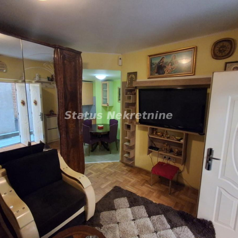 Stan Izdavanje Novi Sad  29 m2
