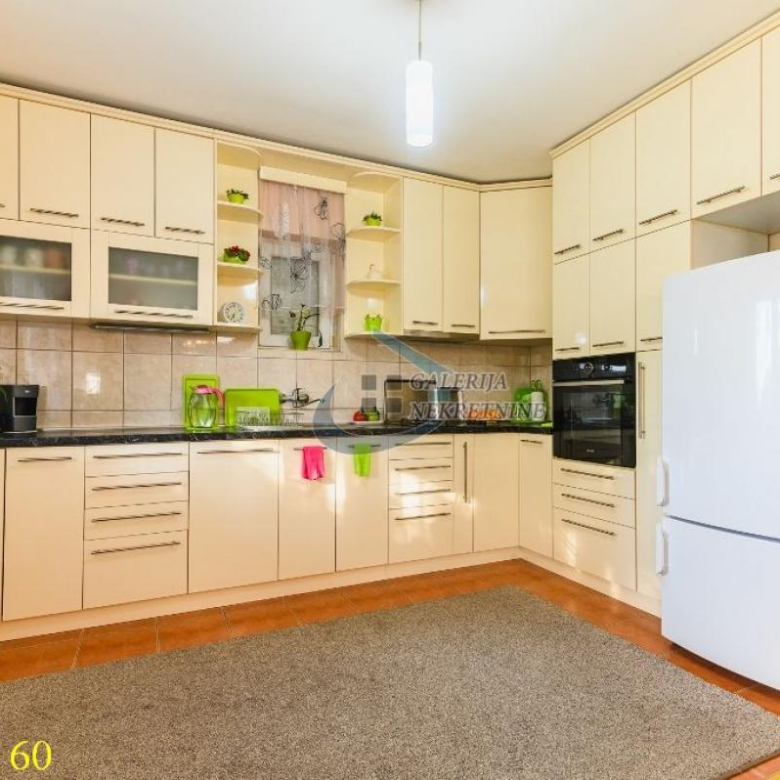 Kuća Prodaja Beograd Borča 247 m2