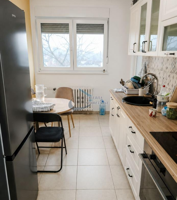 Stan Prodaja Beograd Kanarevo Brdo 55 m2