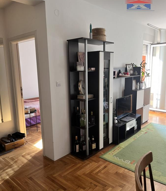 Stan Izdavanje Novi Sad  40 m2
