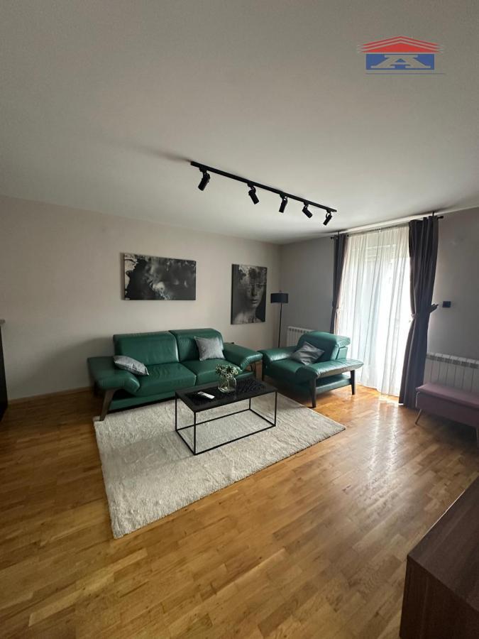 Stan Izdavanje Novi Sad  48 m2