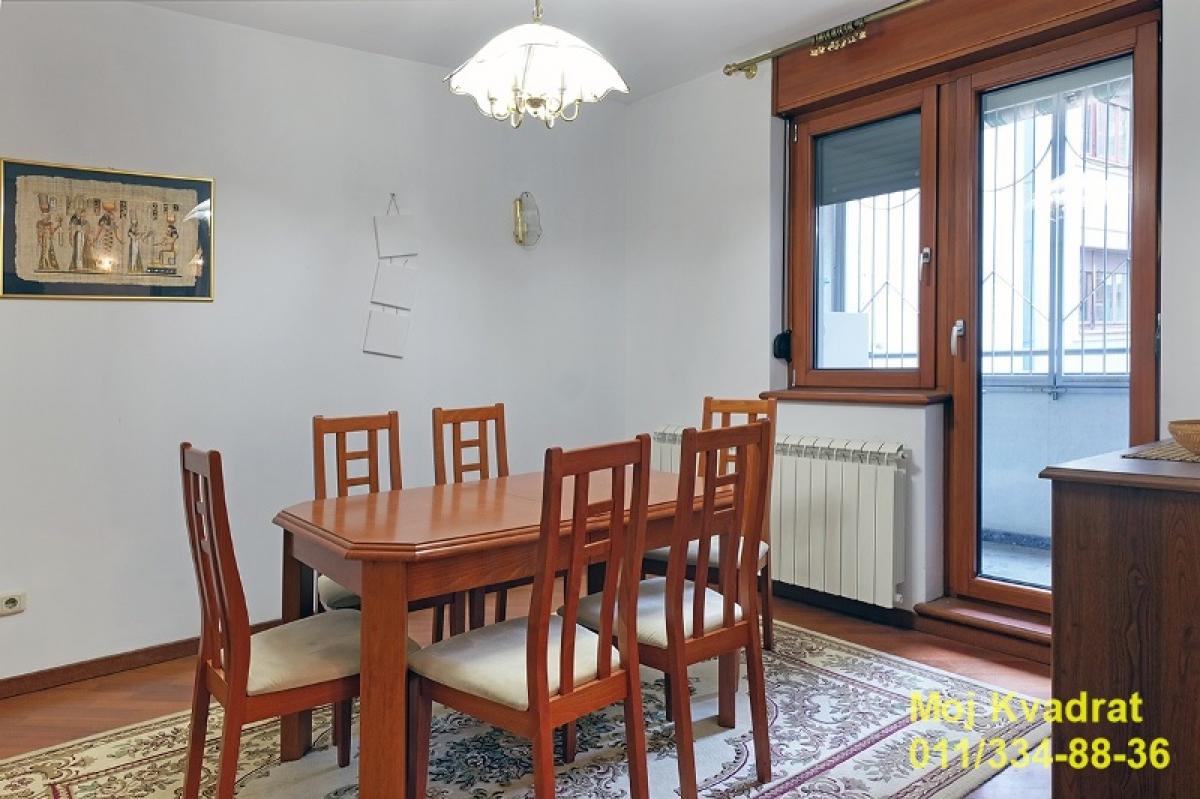 Stan Prodaja Beograd Vukov Spomenik 108 m2