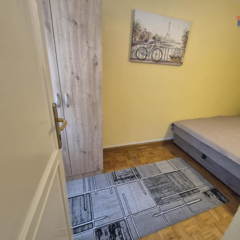 Stan Izdavanje Novi Sad  47 m2