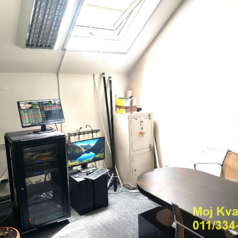 Lokal Izdavanje Beograd Politika 310 m2