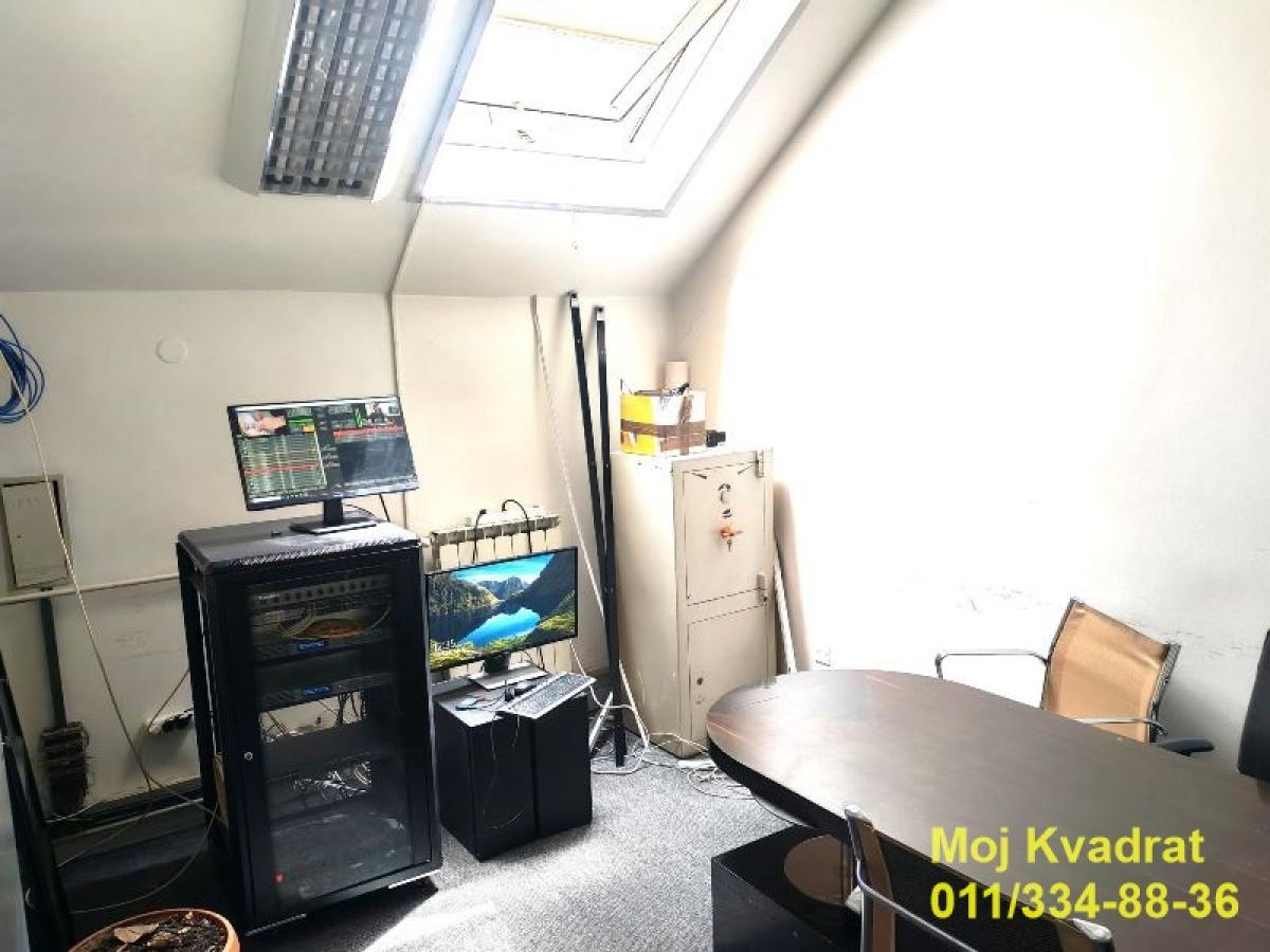 Lokal Izdavanje Beograd Politika 310 m2