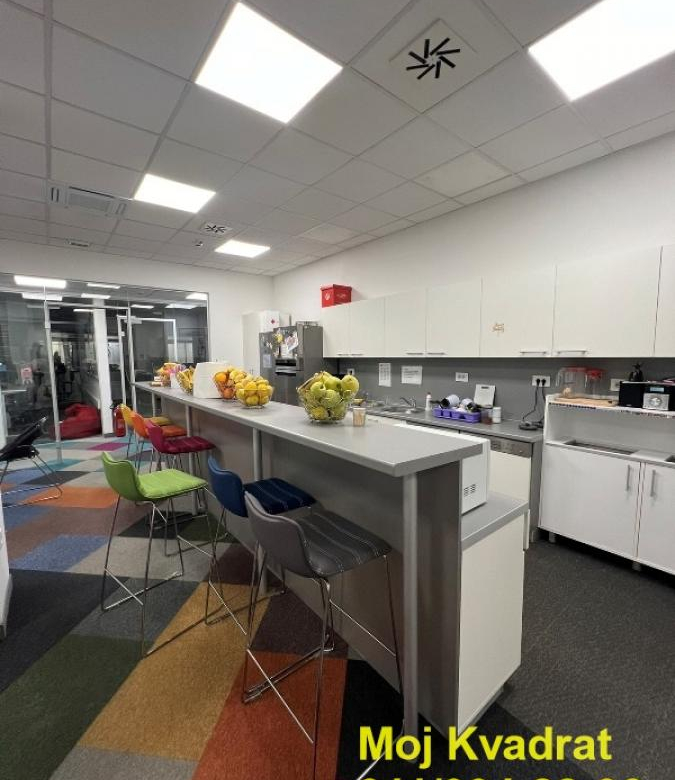 Lokal Izdavanje Beograd Stari Merkator 432 m2
